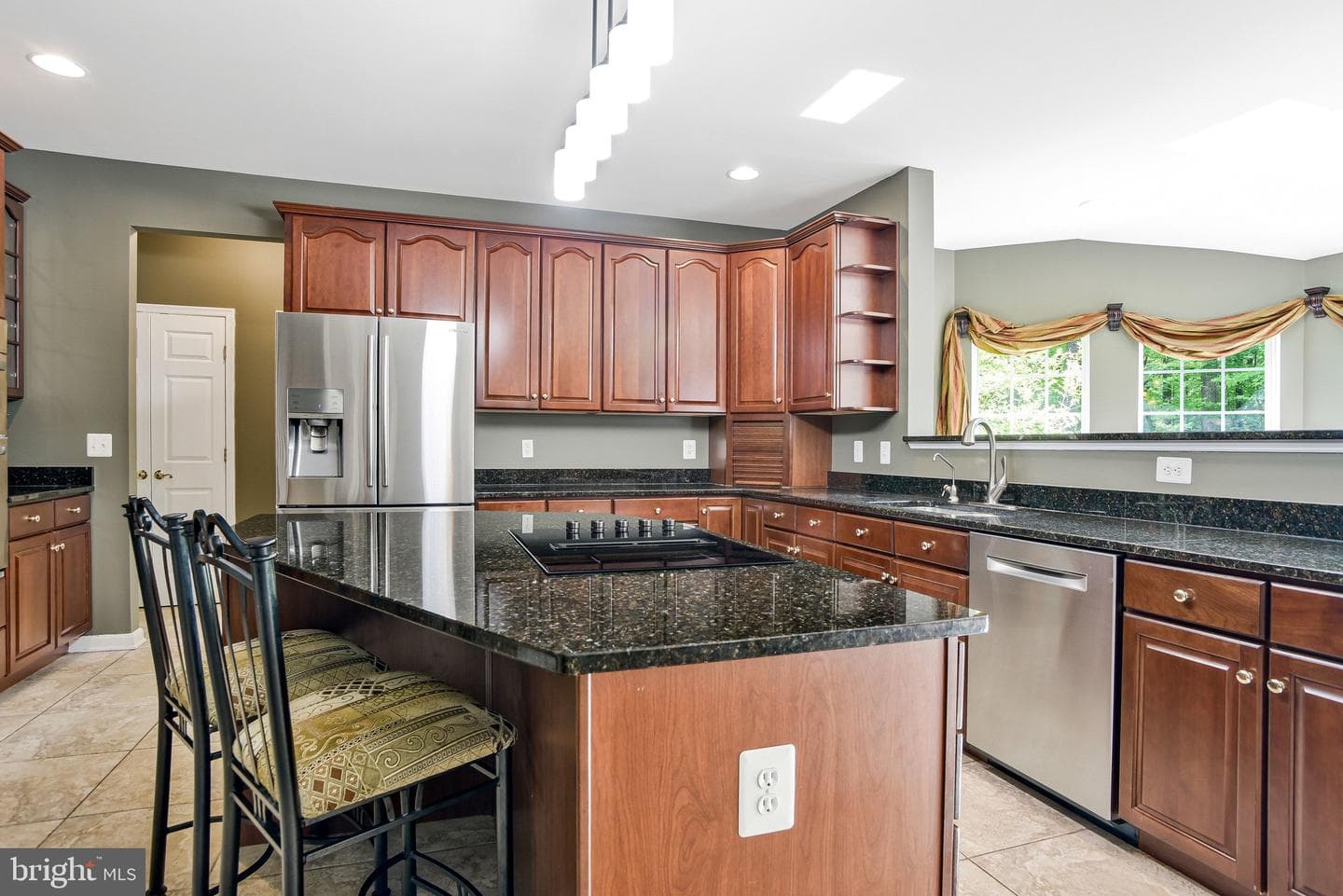 8075 Norwich Court photo 6