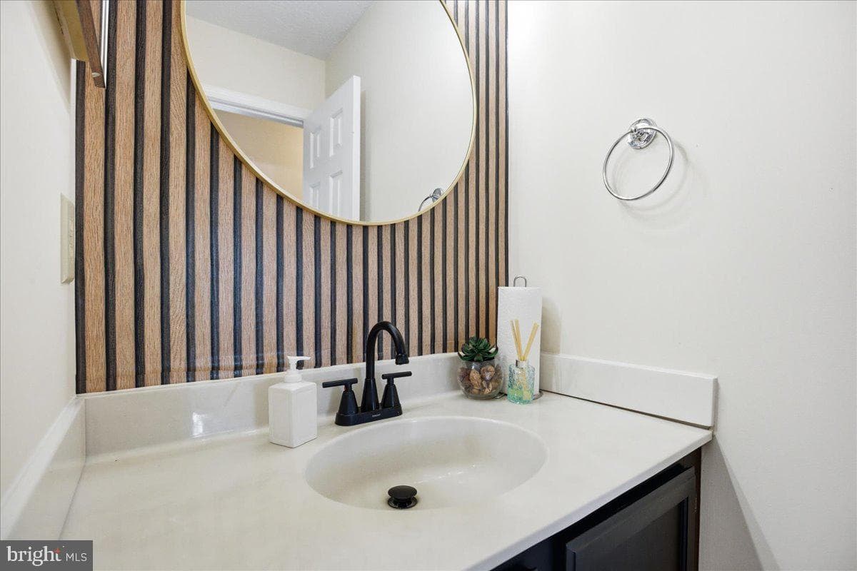 6071 Red Squirrel Place photo 37
