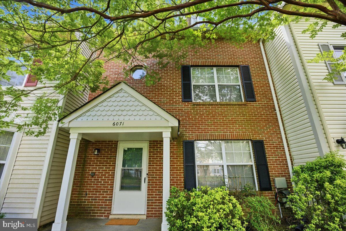 6071 Red Squirrel Place photo 5