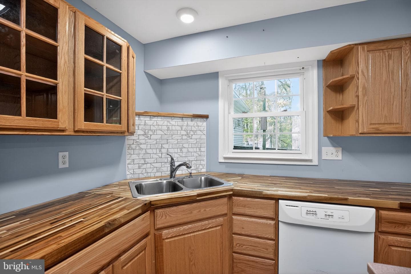 507 Chestnut Court photo 6