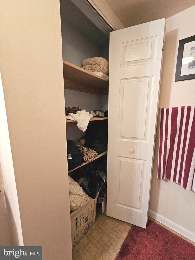 3627 Kempsford Field Place photo 23