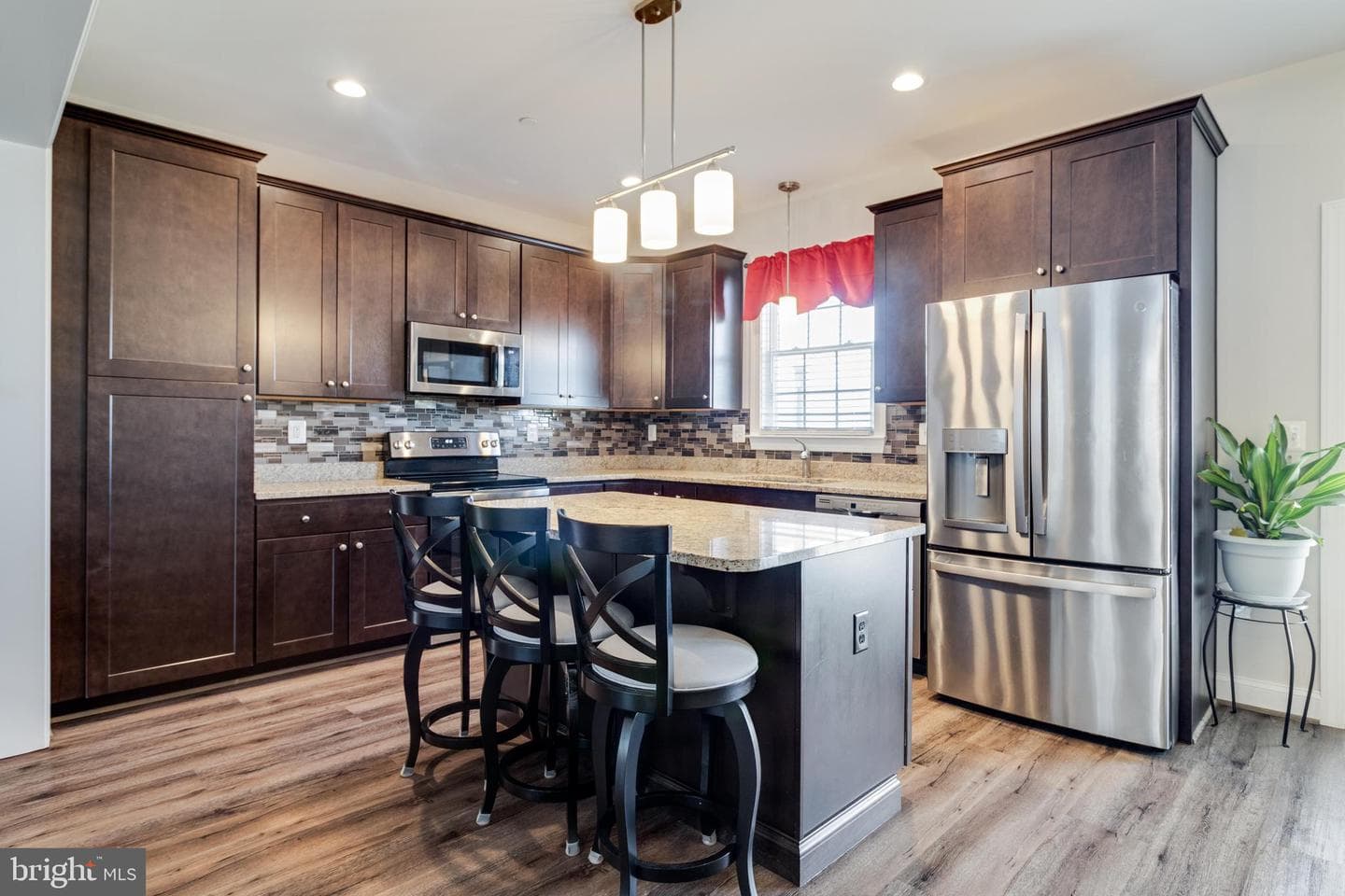 995 Rye Drive photo 13