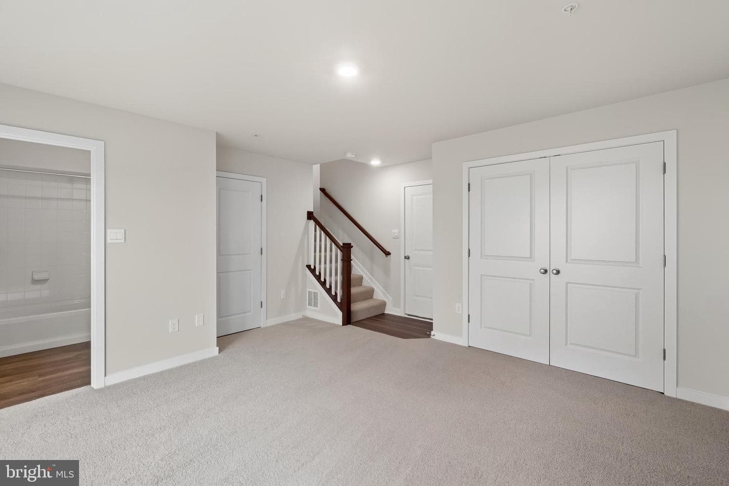 212 Soft Rush Lane photo 4