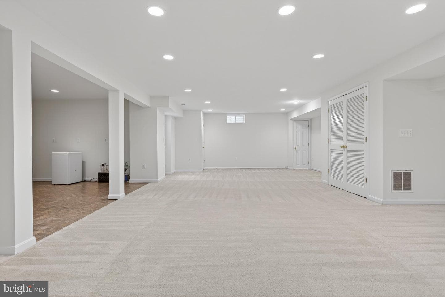 2910 Merchant Court photo 70