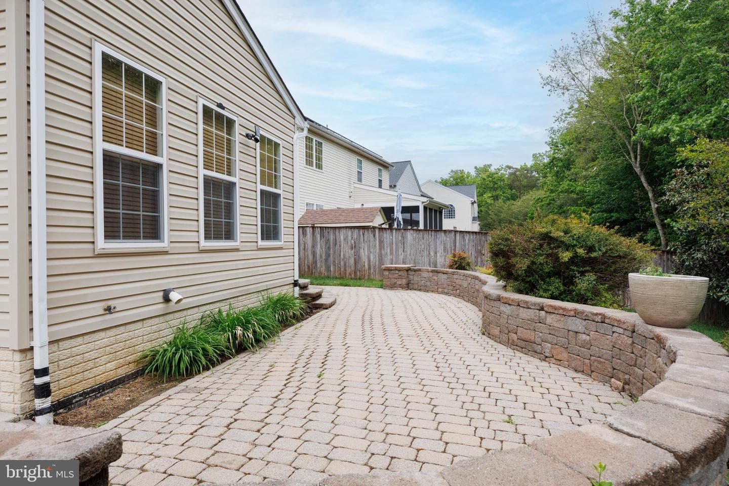 2910 Merchant Court photo 82