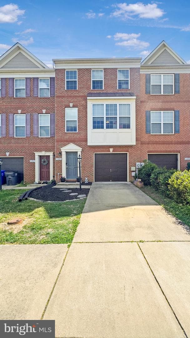 11405 Sandhurst Place photo 2