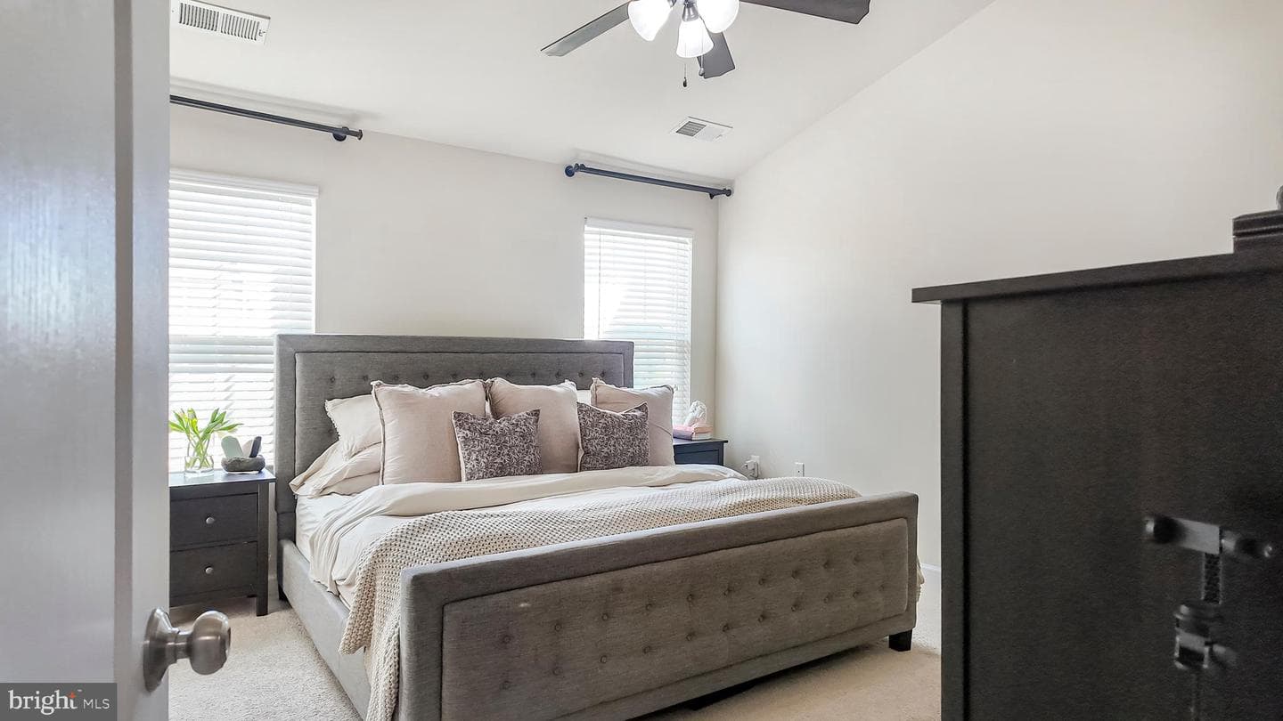 11405 Sandhurst Place photo 32