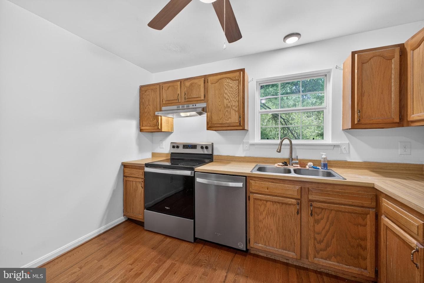 105 Woodland Drive photo 8