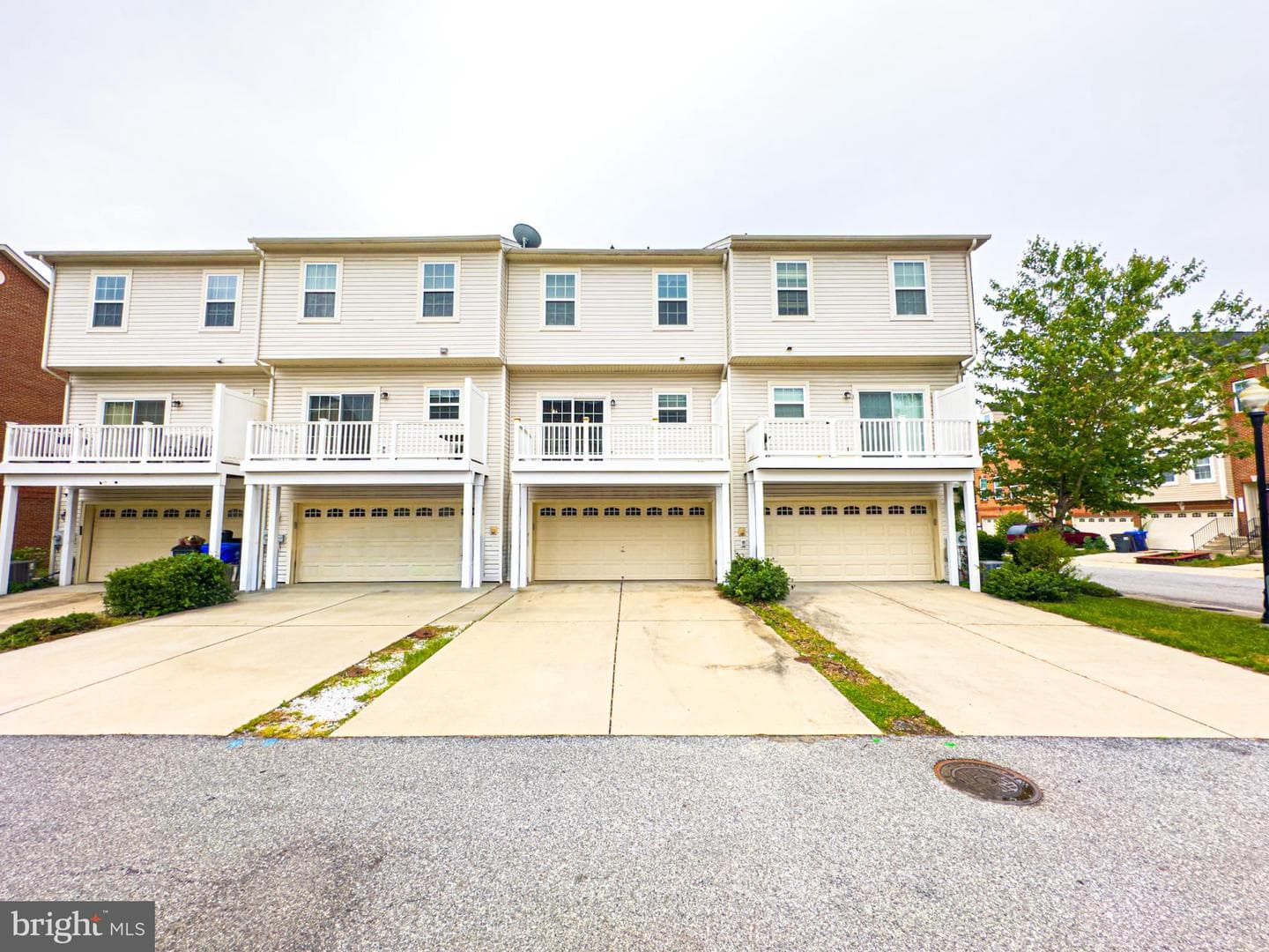 2852 Hedgerow Place photo 19