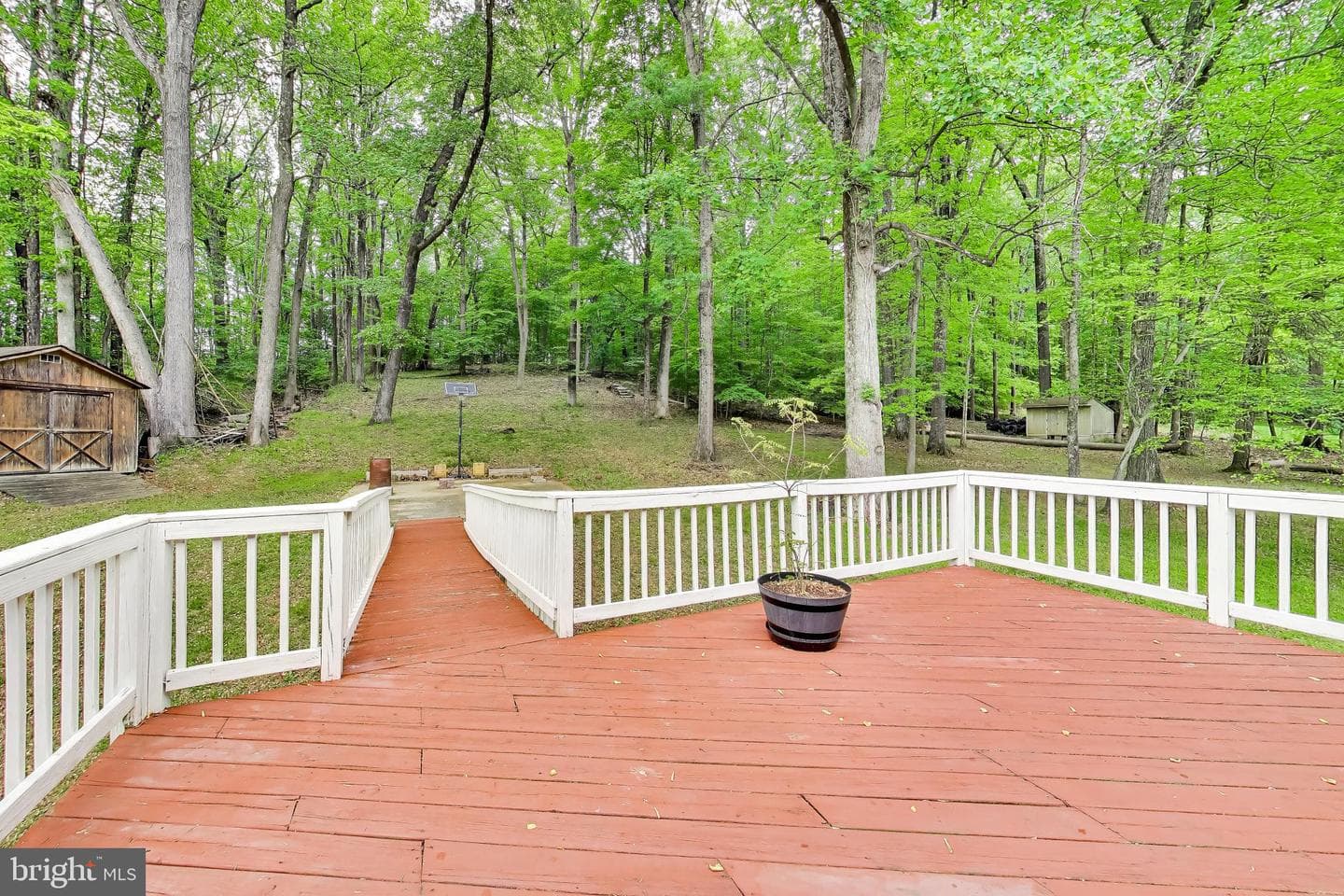 8709 Valley Drive photo 32