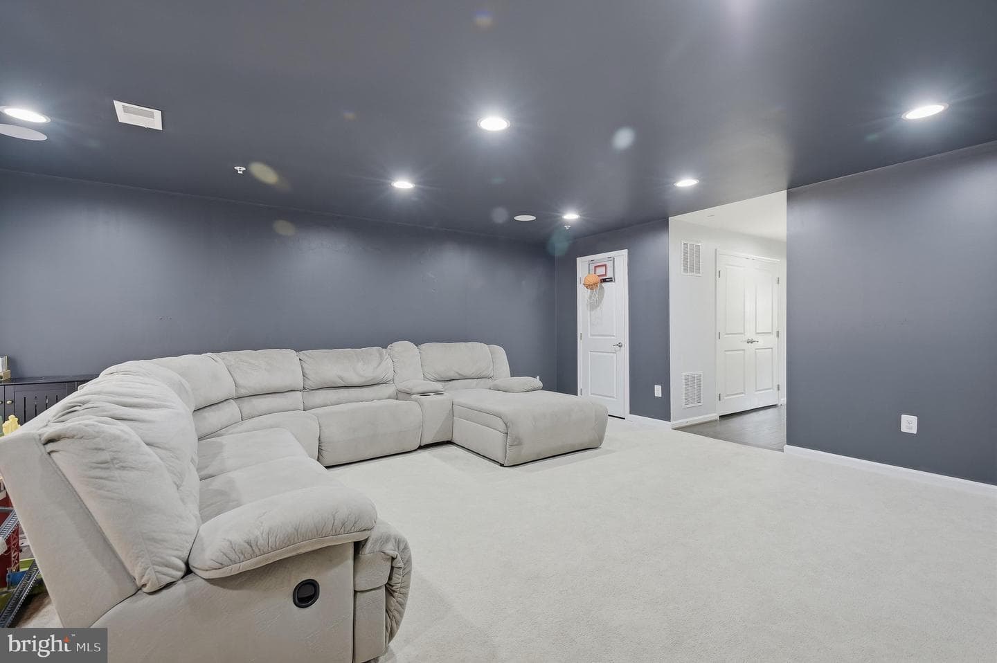 5652 Barnstormers Lane photo 11