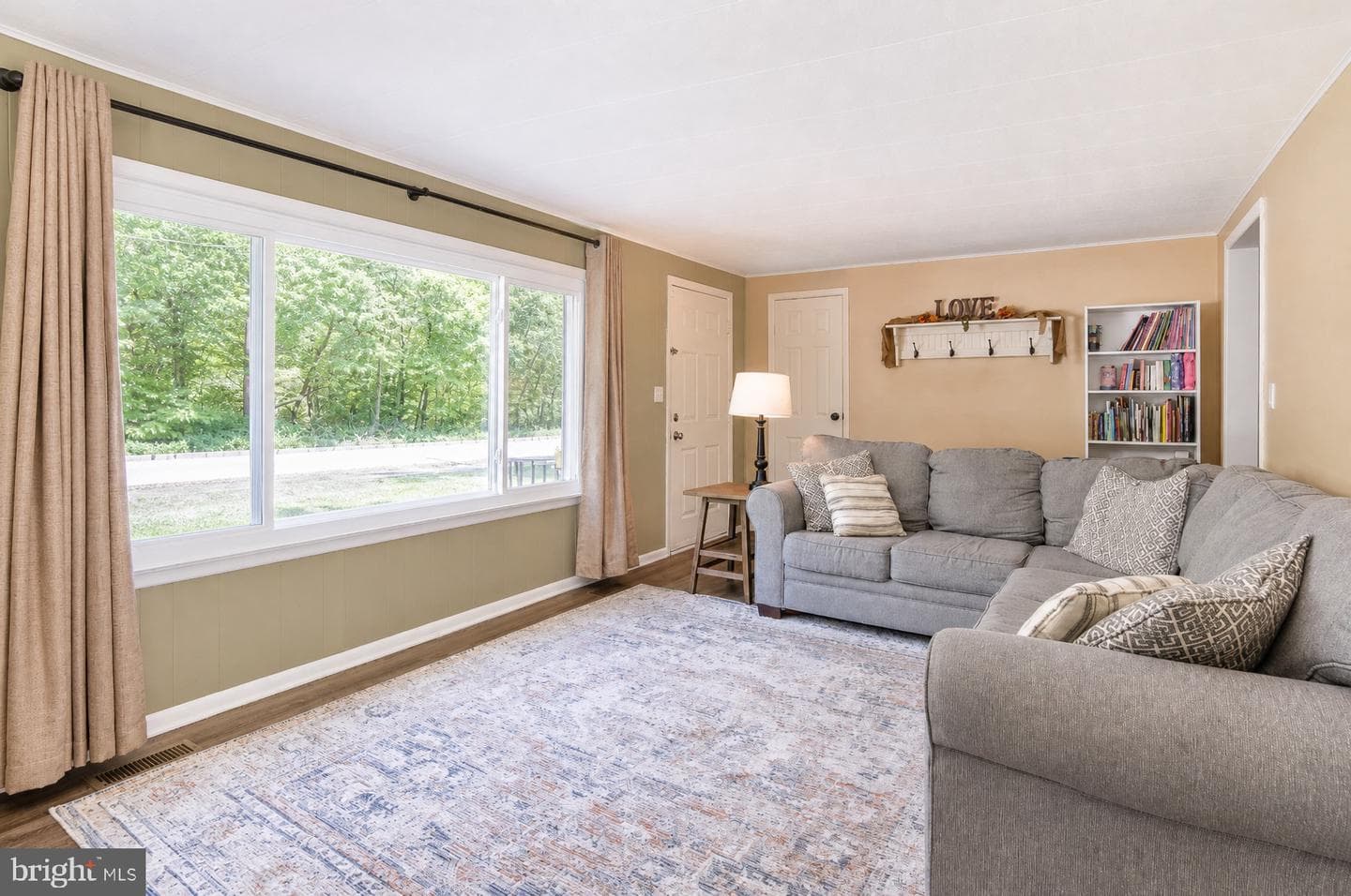 15 Willow Lane photo 12
