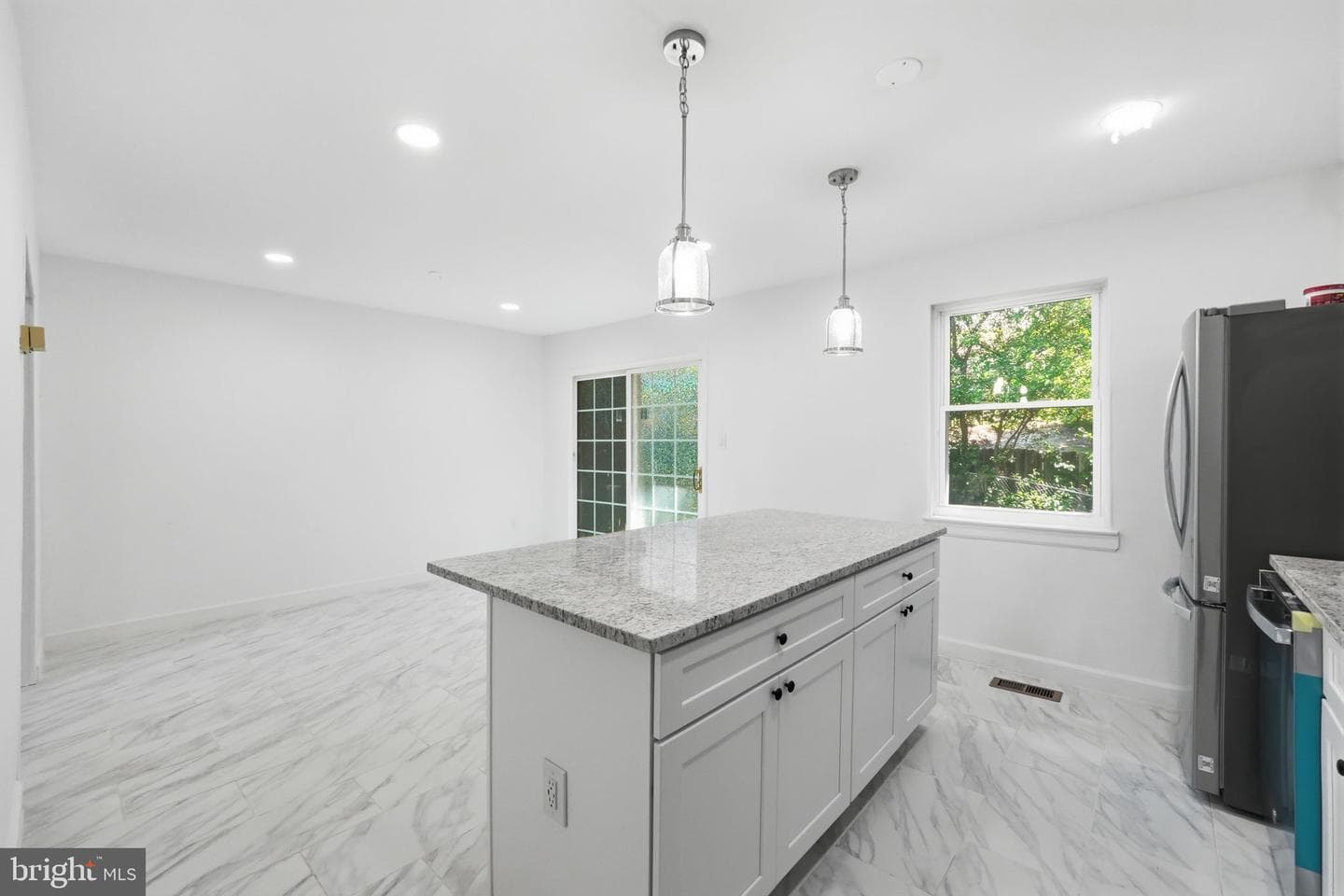7251 Strawberry Place photo 12