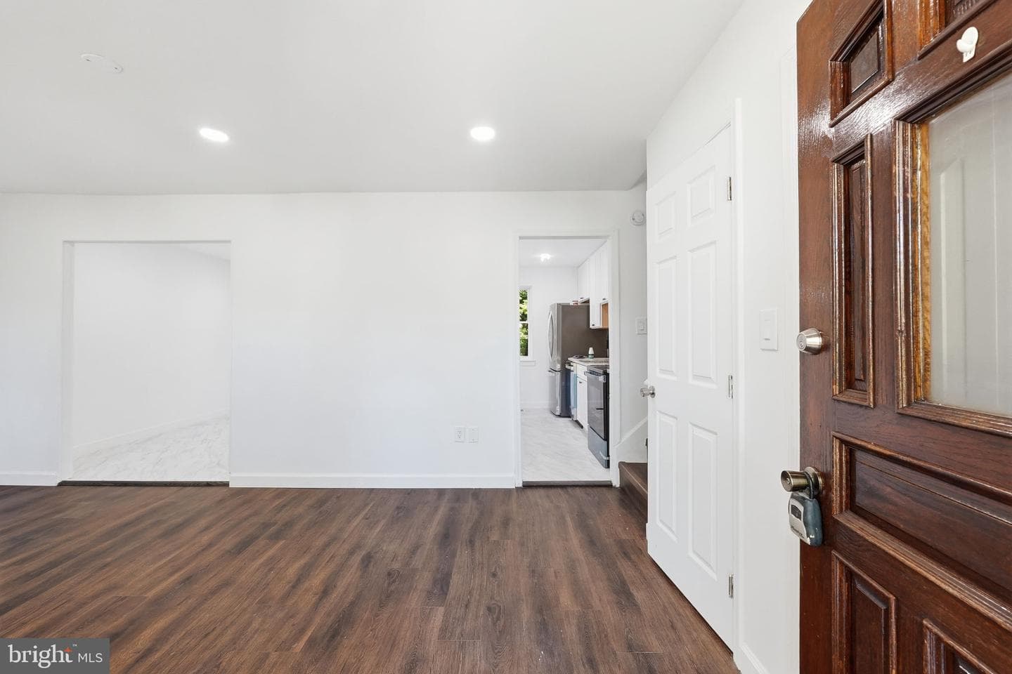 7251 Strawberry Place photo 4