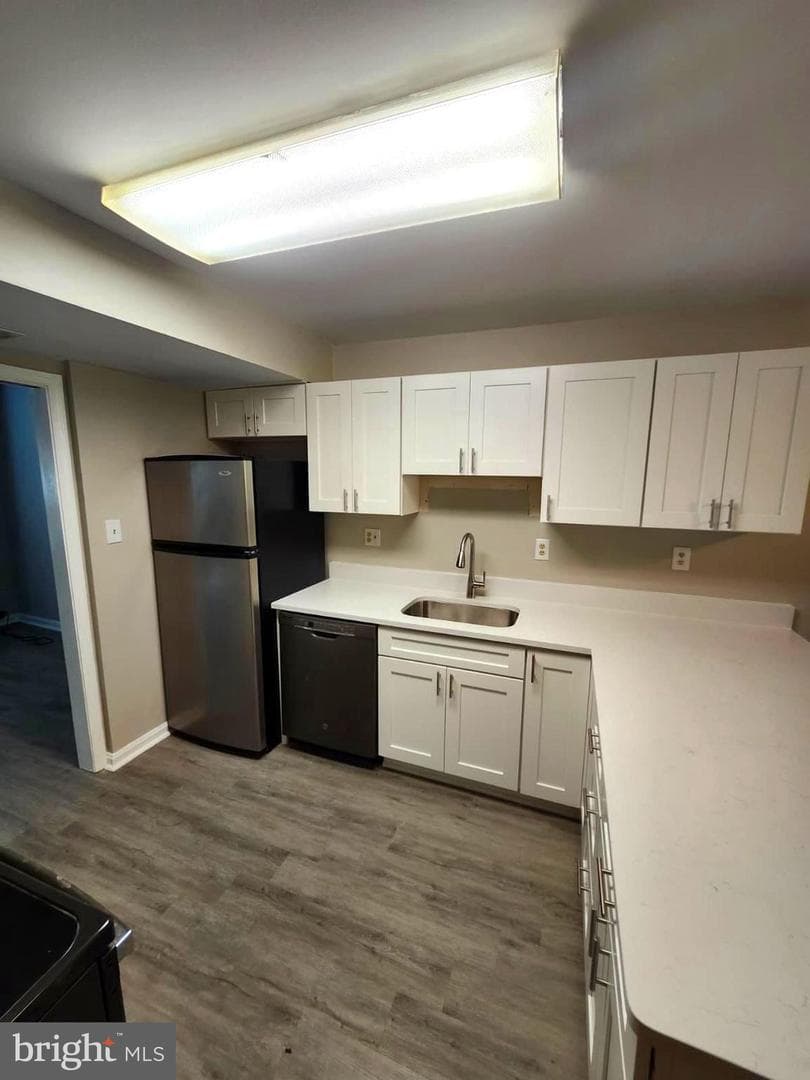 208 Westdale Drive photo 13