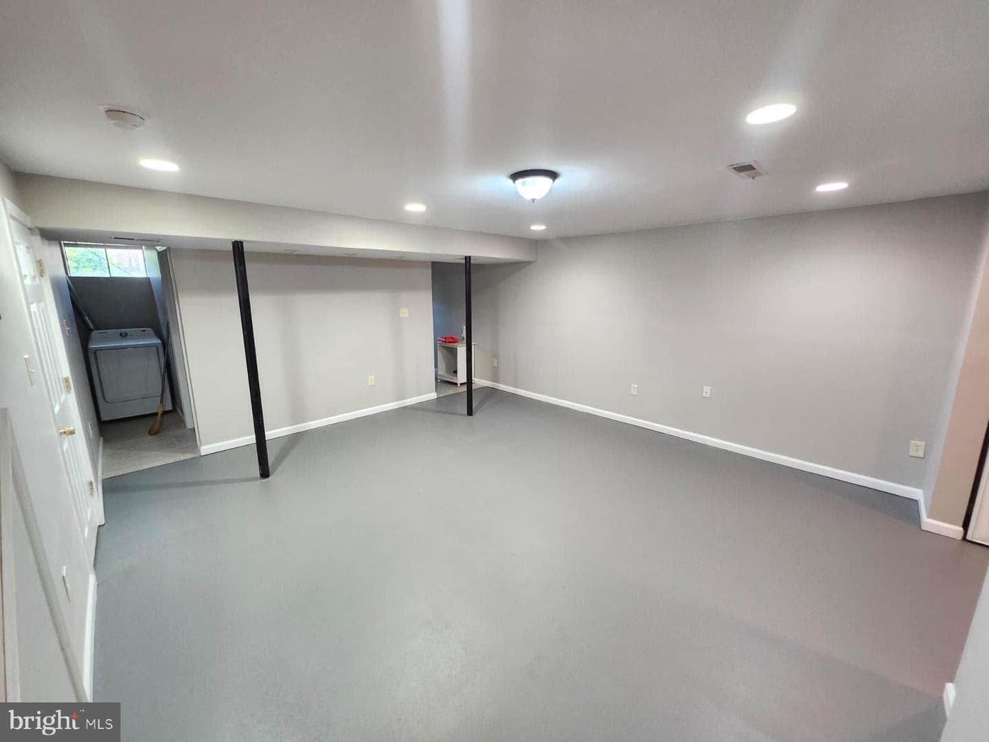 208 Westdale Drive photo 25