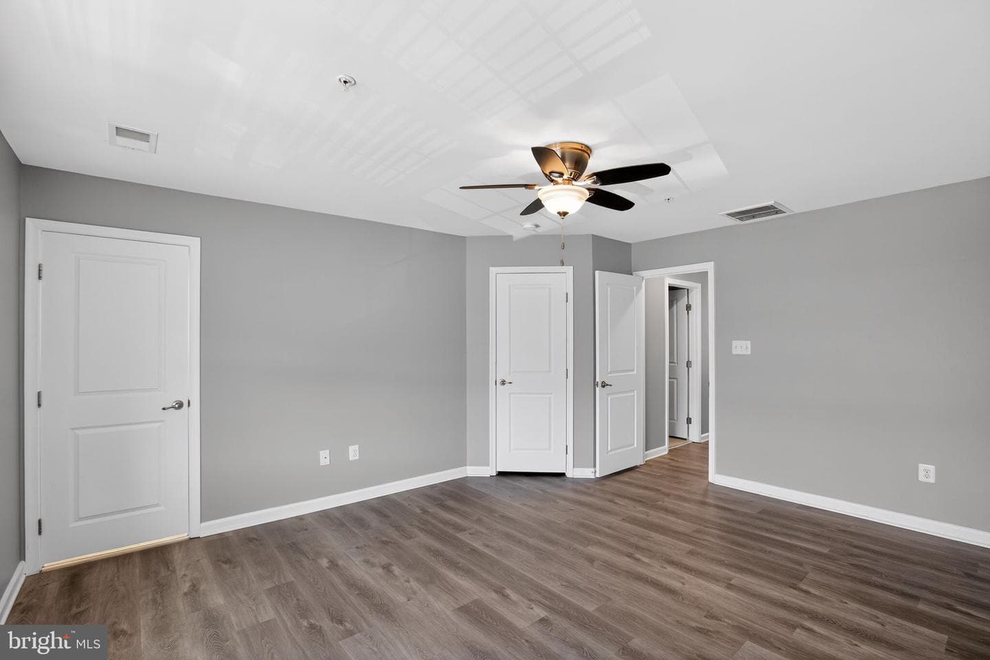 5413 Doubleday Ln photo 20