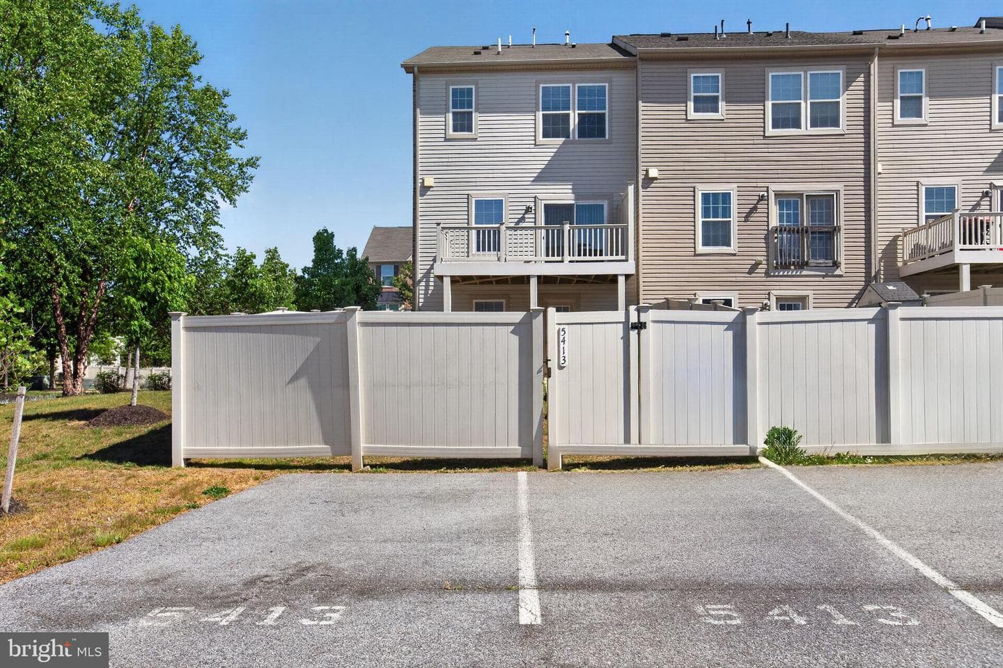 5413 Doubleday Ln photo 32
