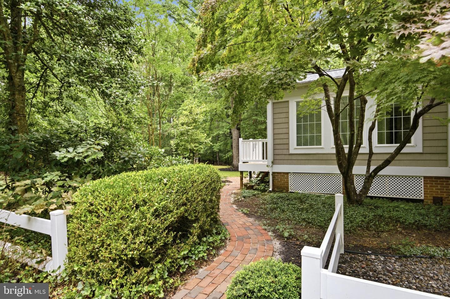 11910 Charles St photo 54