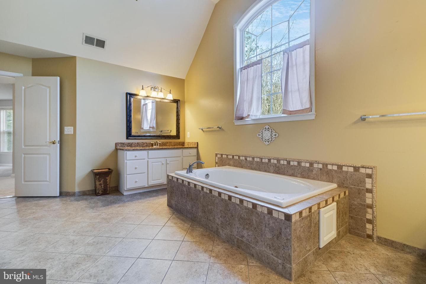 8800 Hill Spring Drive photo 54