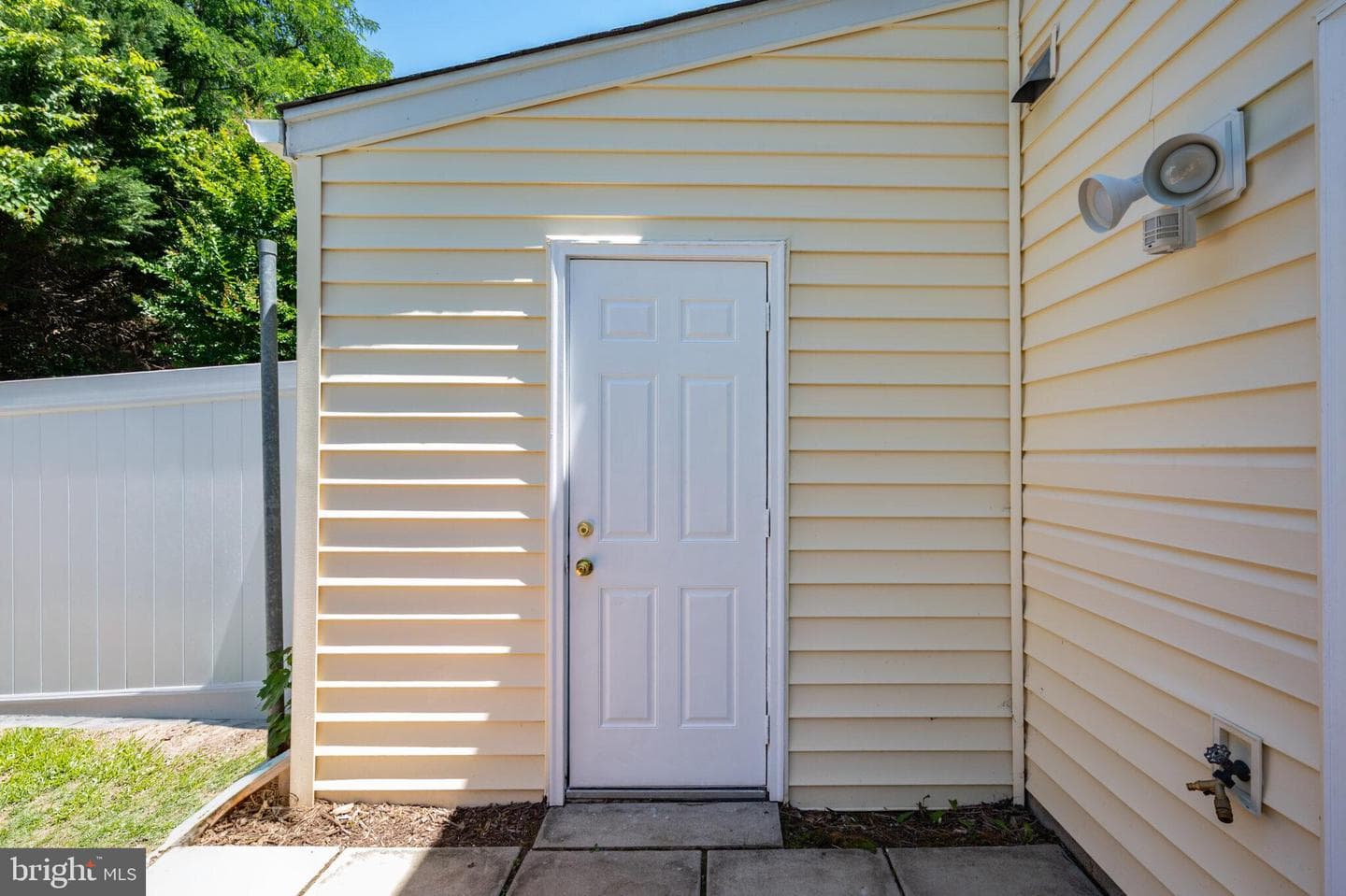 612 Hemlock Court photo 21