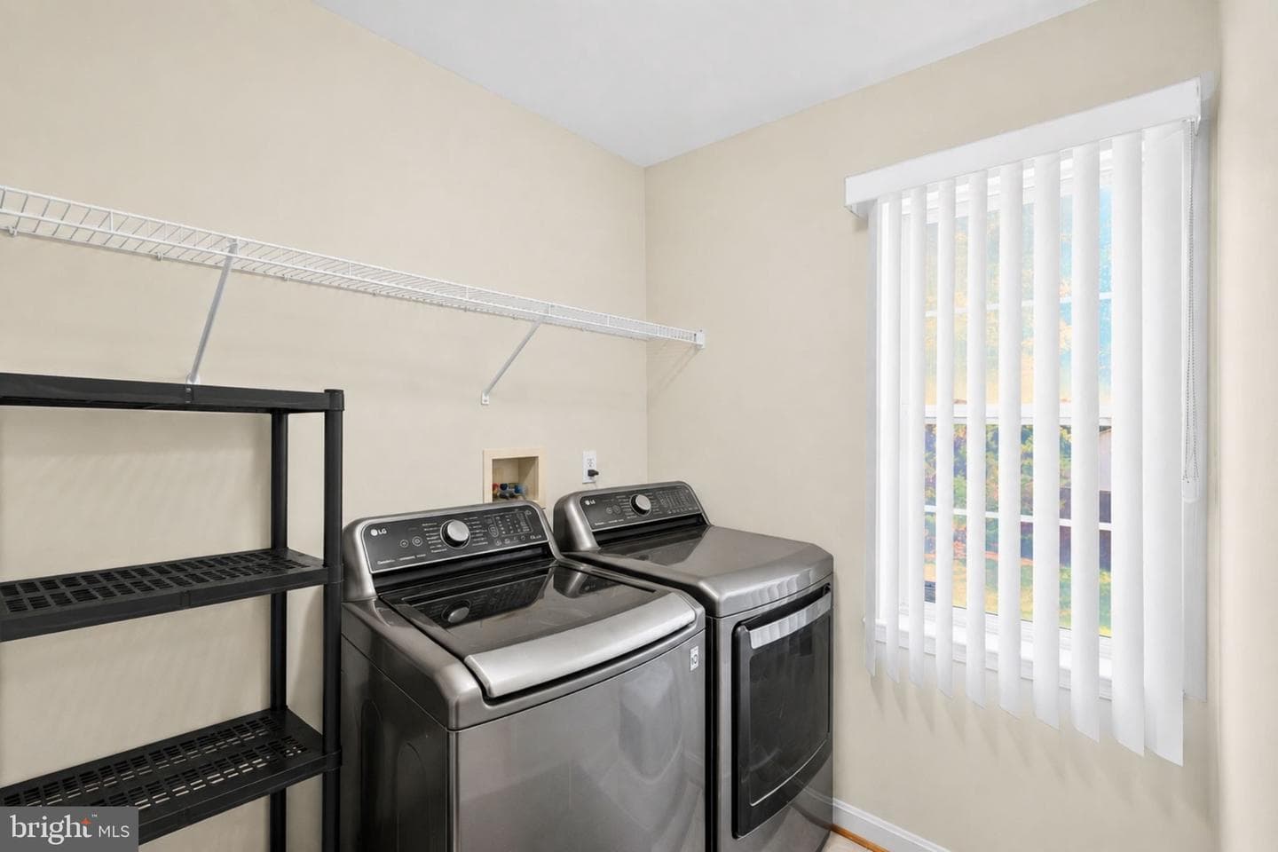 10166 Hubbard Court photo 35