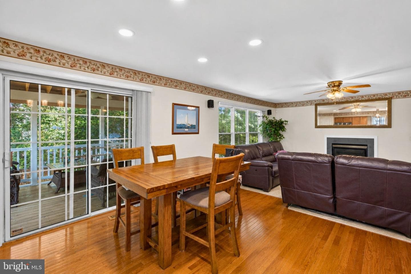 10166 Hubbard Court photo 7