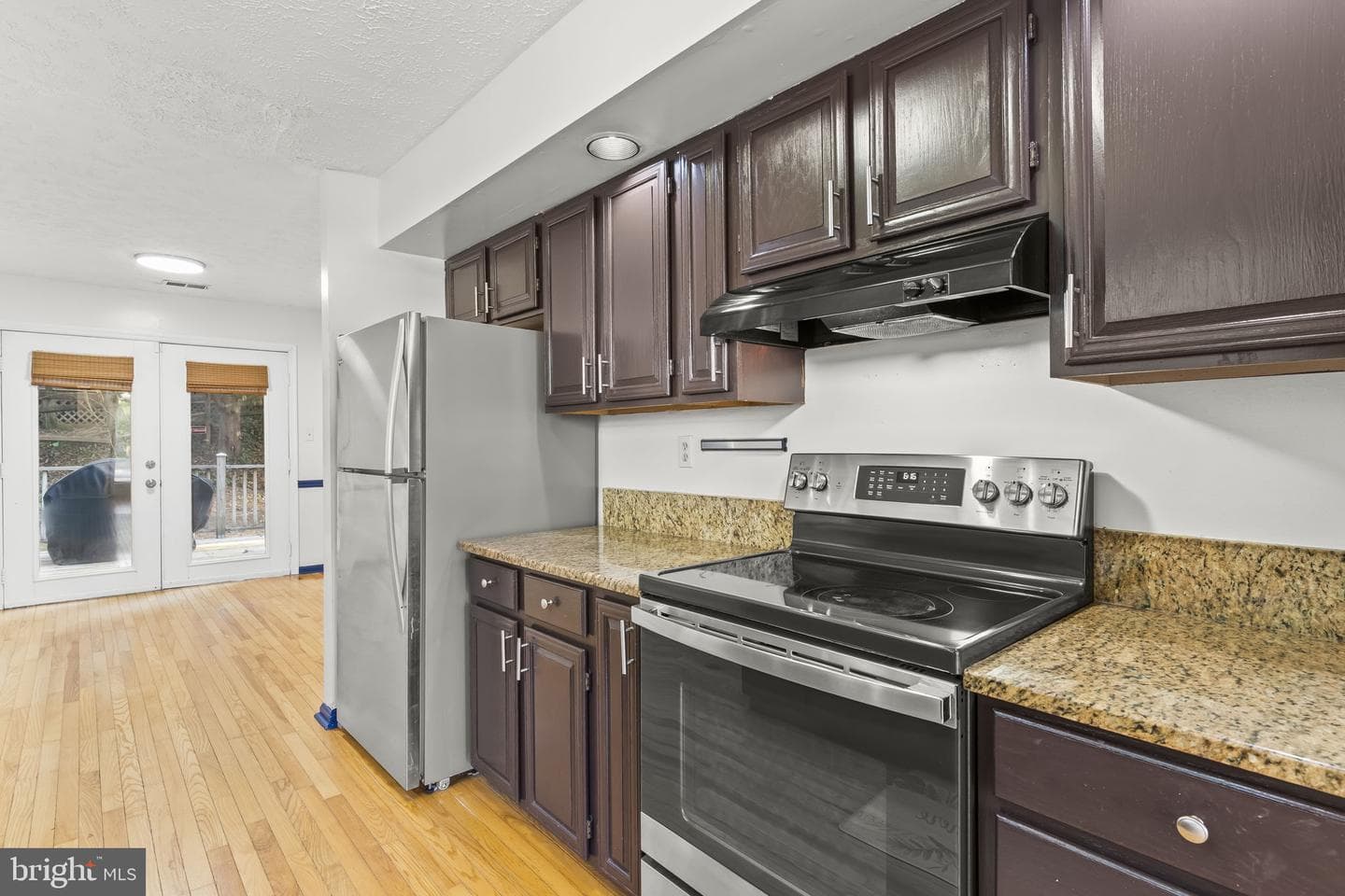 6225 Polar Bear Court photo 4