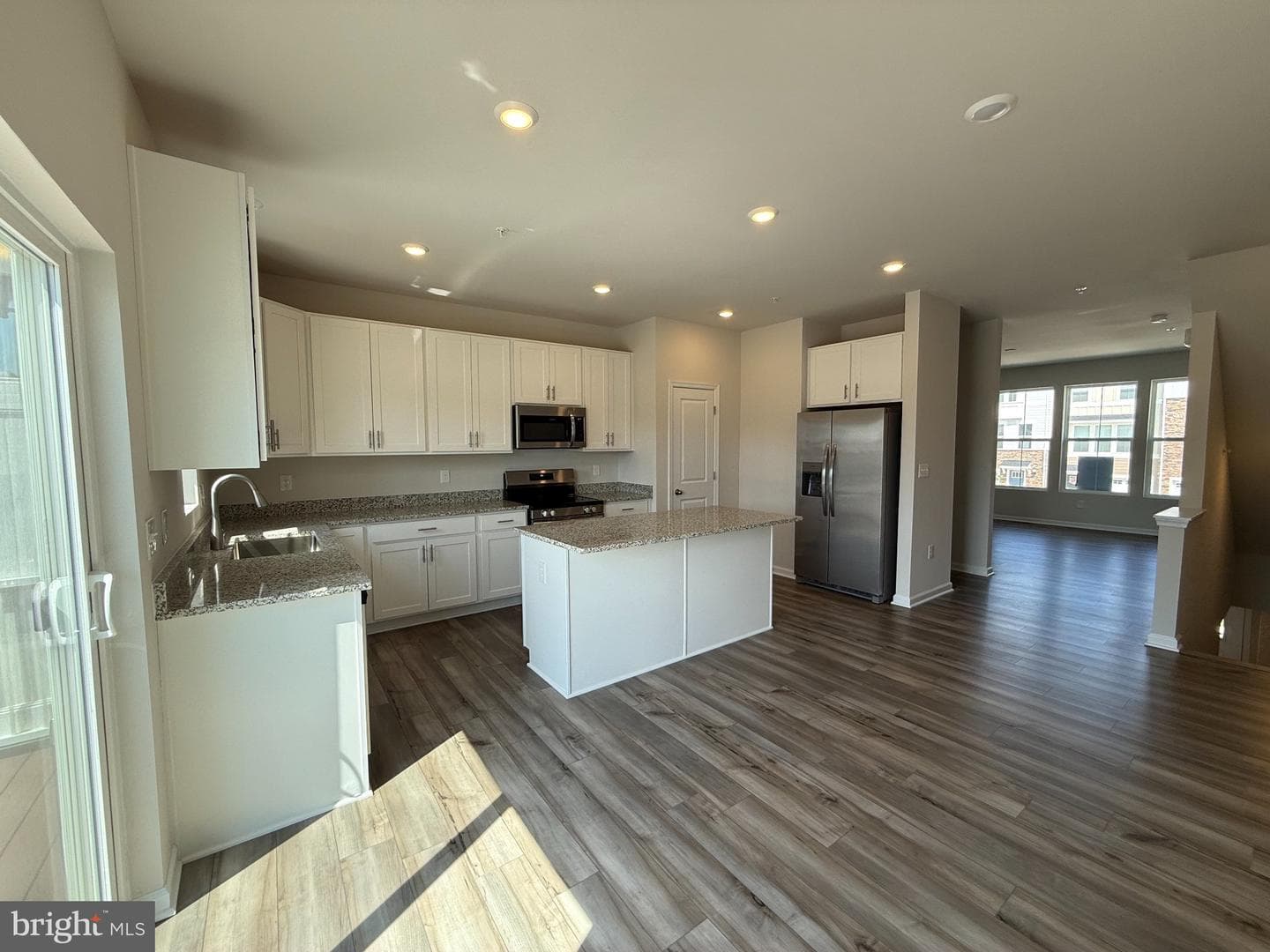 5567 Marksburg Place photo 3