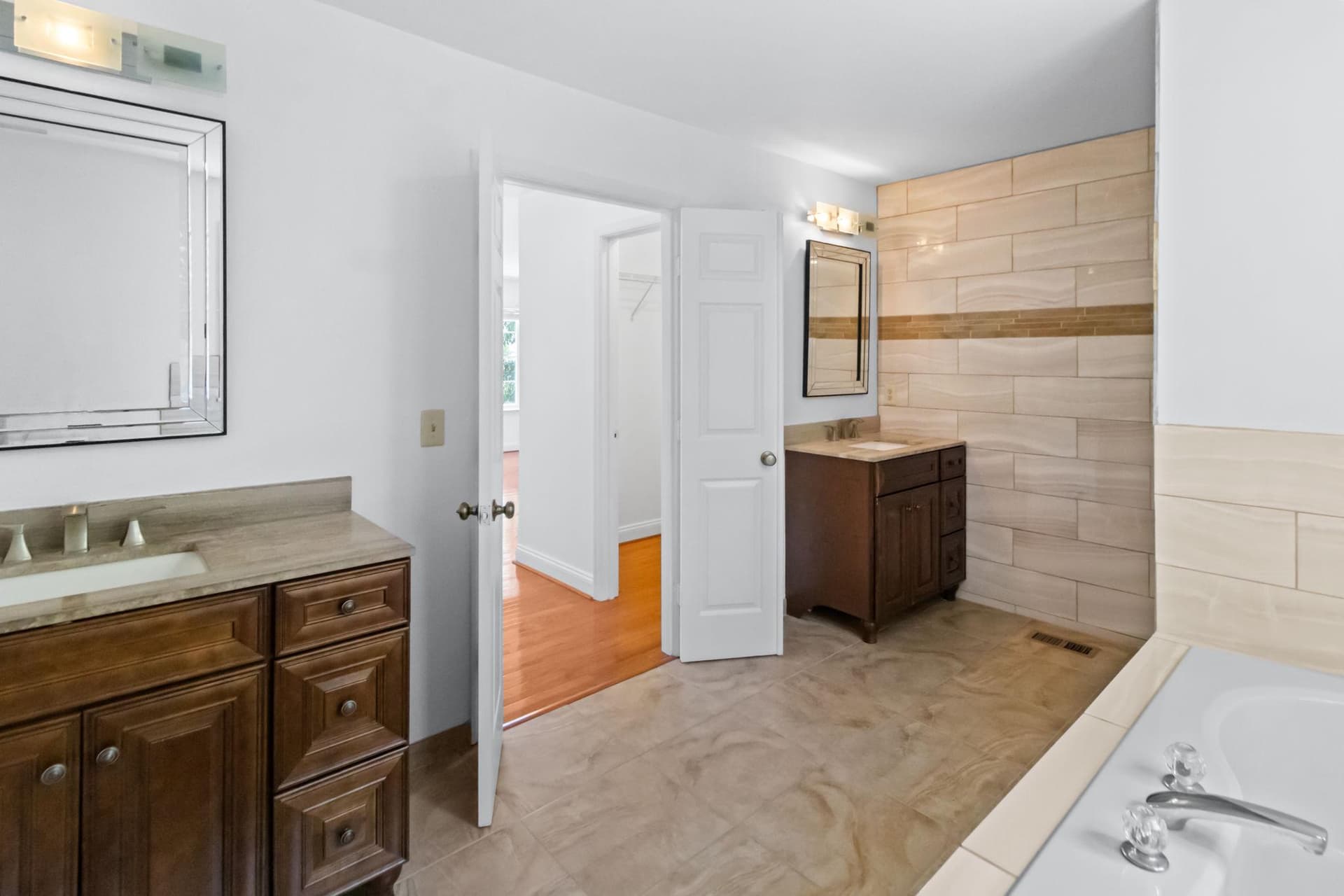 7753 Picadilly Court photo 15