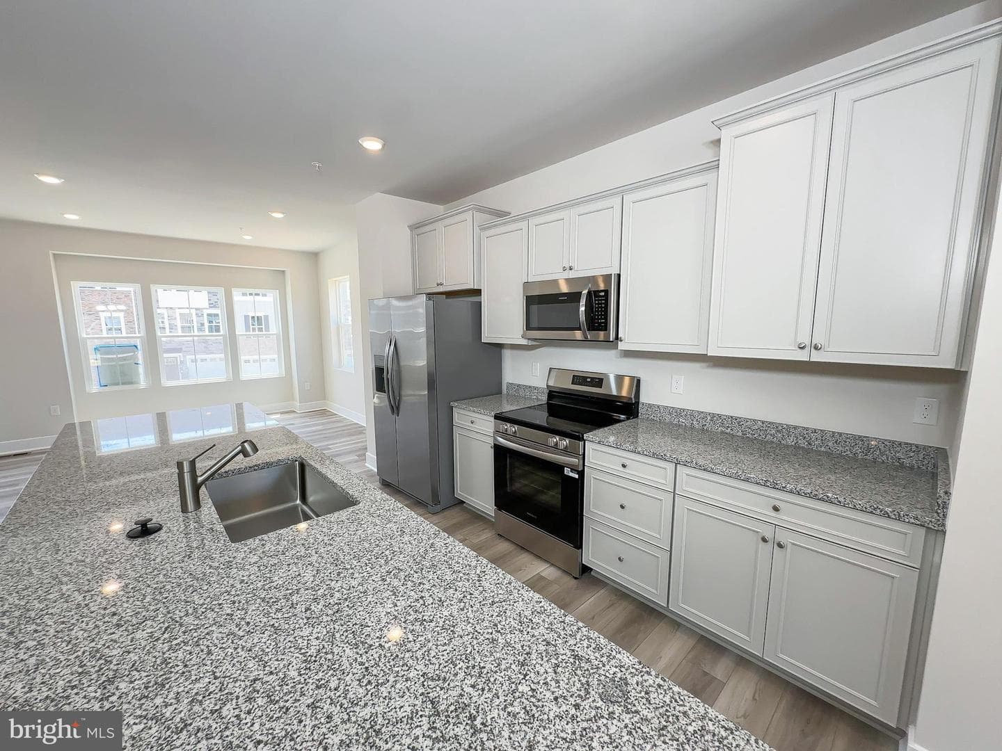 10527 Cobbler Place photo 3
