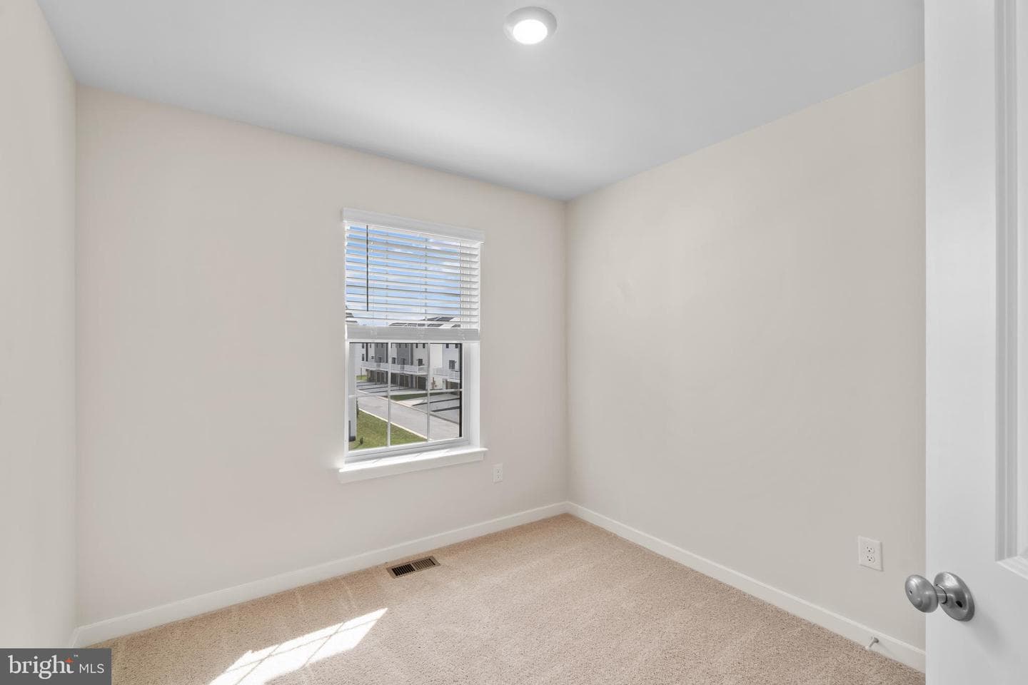 204 Soft Rush Lane photo 32