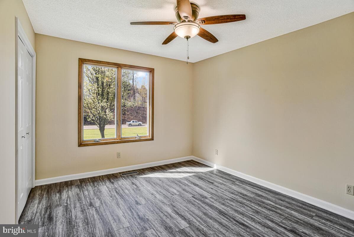 17082 Prince Frederick Road photo 12