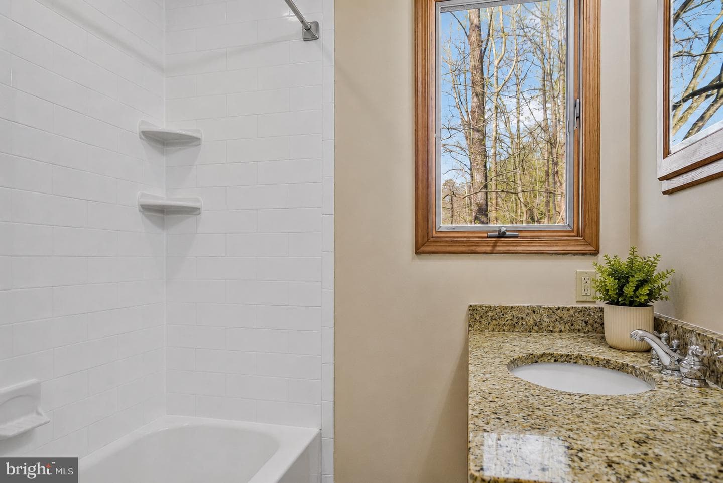 17082 Prince Frederick Road photo 21