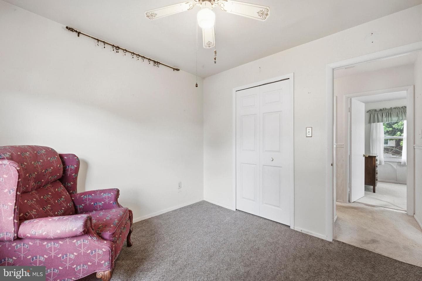 215 Compton Road photo 15