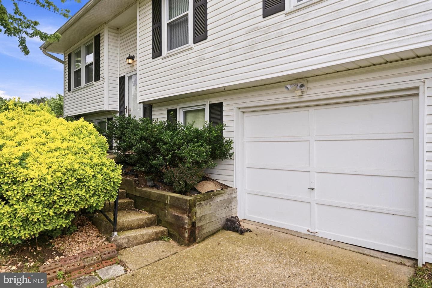 215 Compton Road photo 30