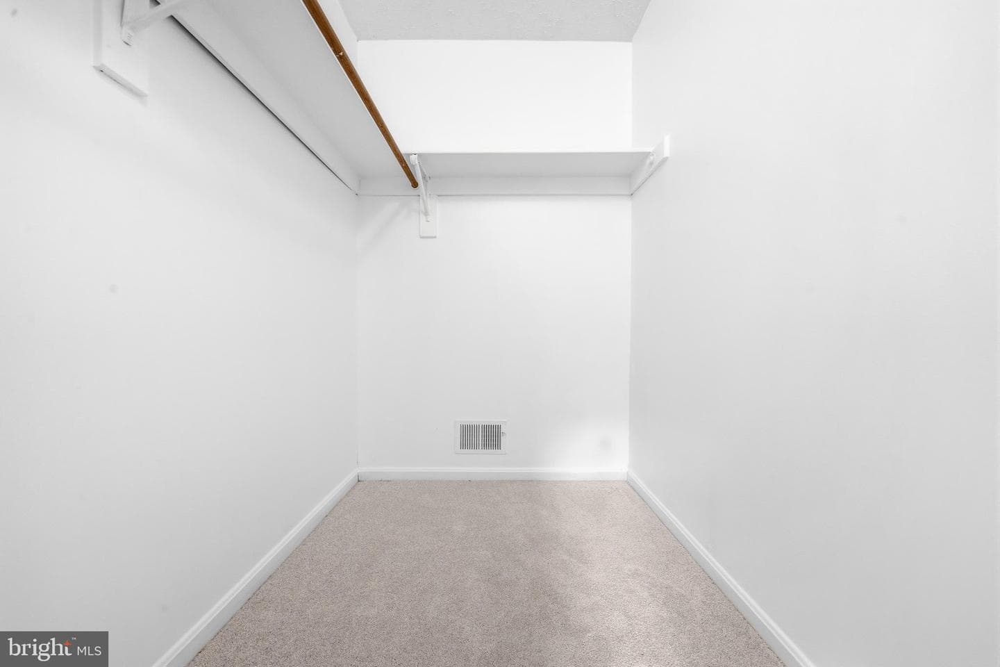 6825 Cologo Court photo 22
