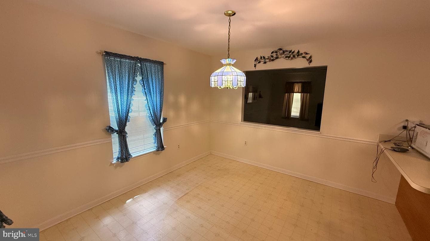 6380 Valley Road photo 20