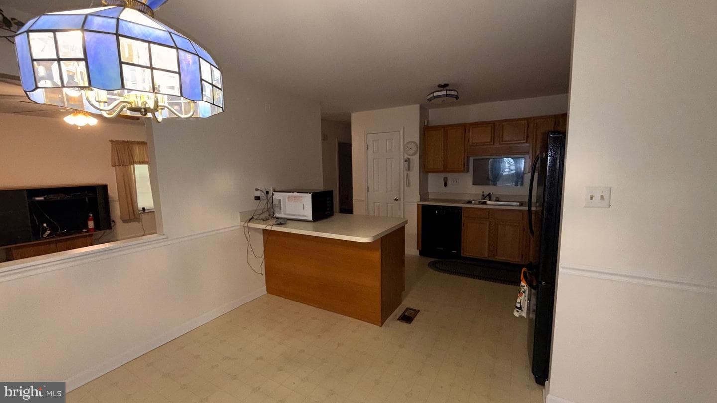 6380 Valley Road photo 33