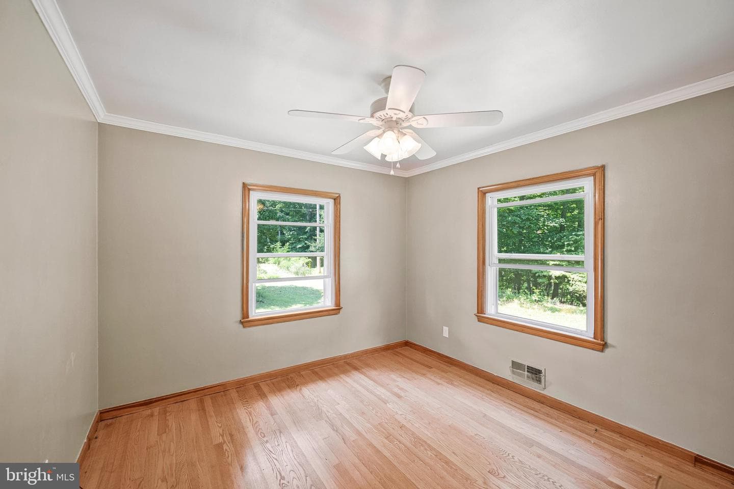 3042 Jenkins Lane photo 4