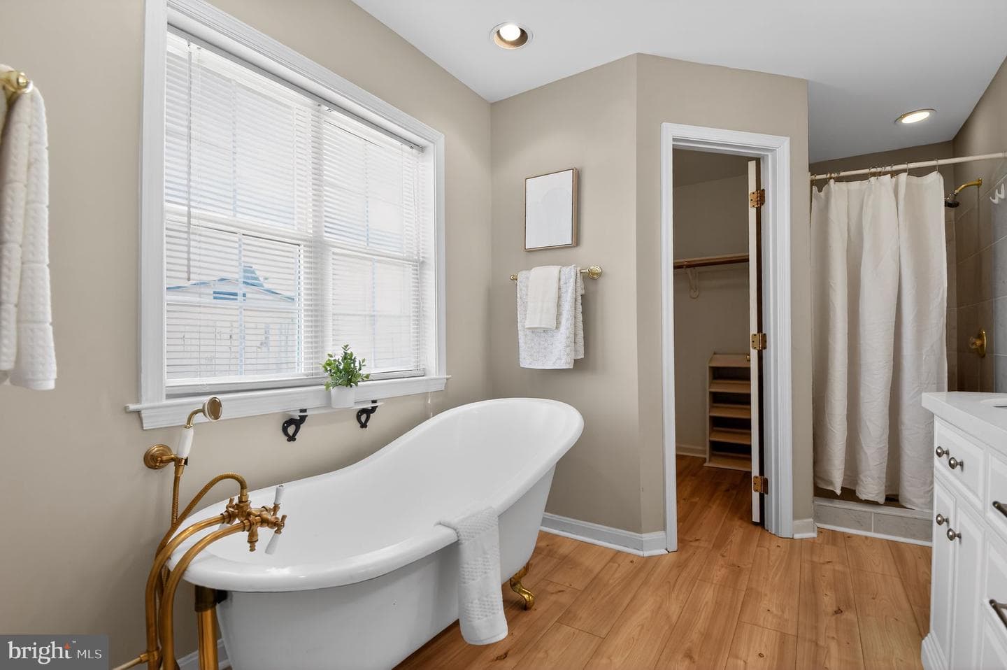 2604 Meadowsweet Drive photo 19