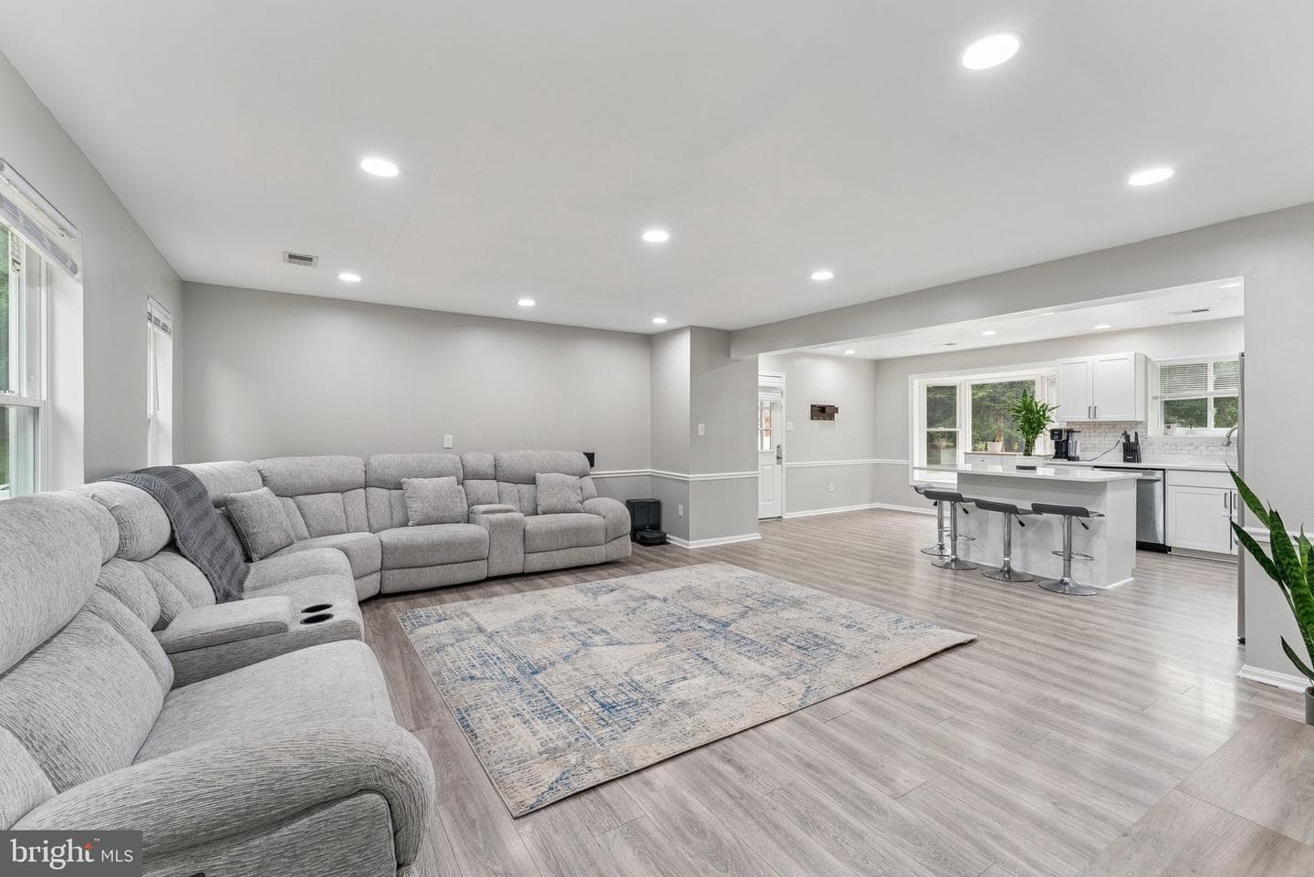 2577 Laurel Branch Drive photo 4