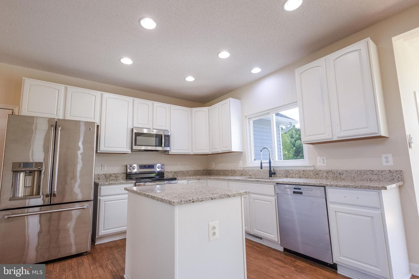 12438 Whisper Creek Court photo 17