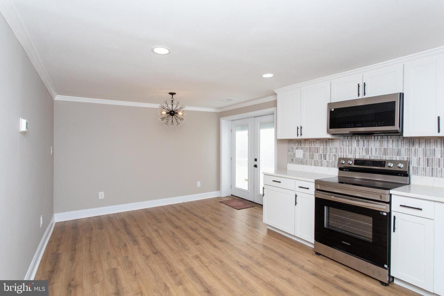 906 Washington Avenue photo 19