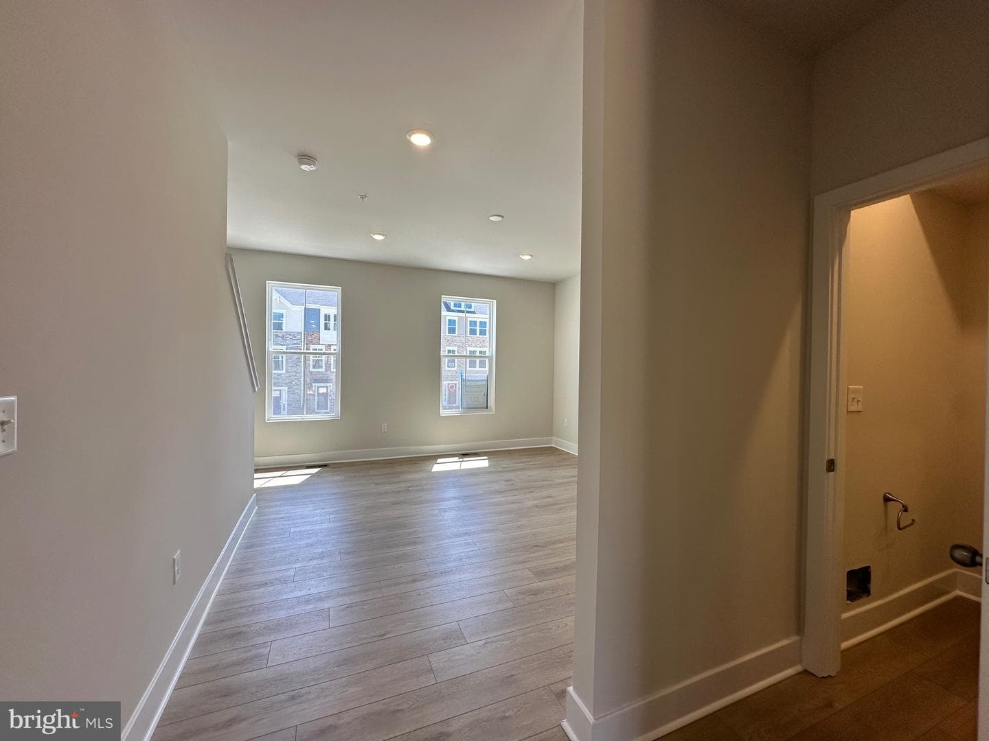 5513 Aberdeen Place photo 21