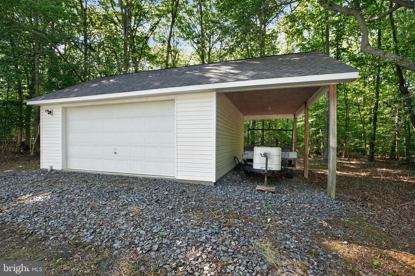 11645 Mount Victoria Road photo 32
