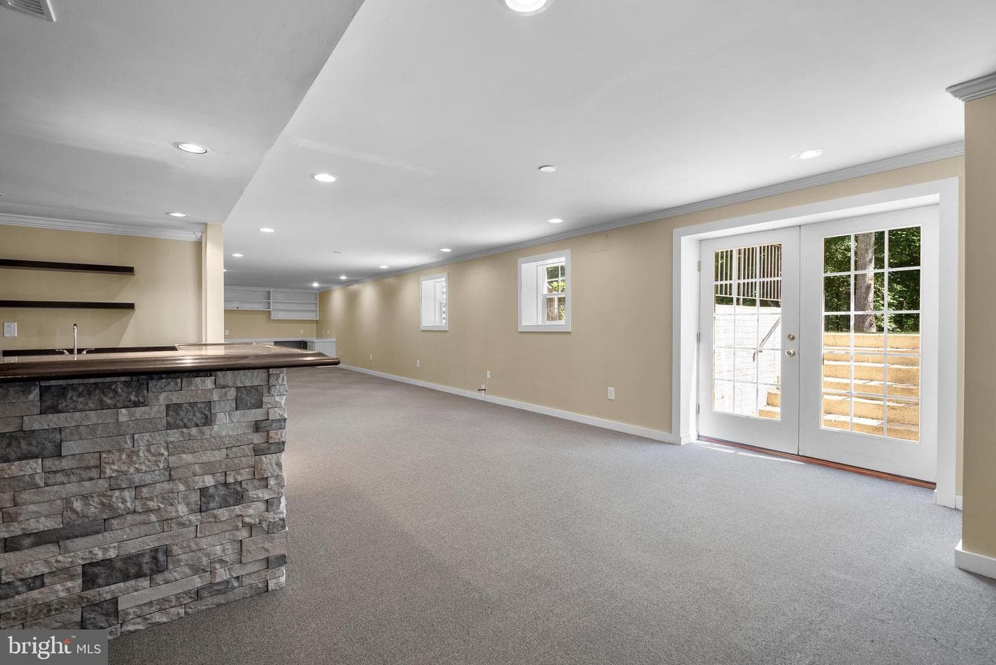7425 Sandy Bottom Court photo 6