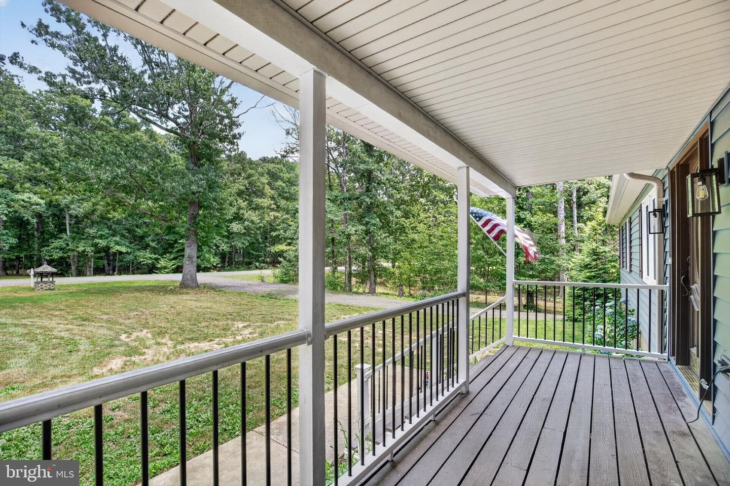 9487 Canary Dr photo 4