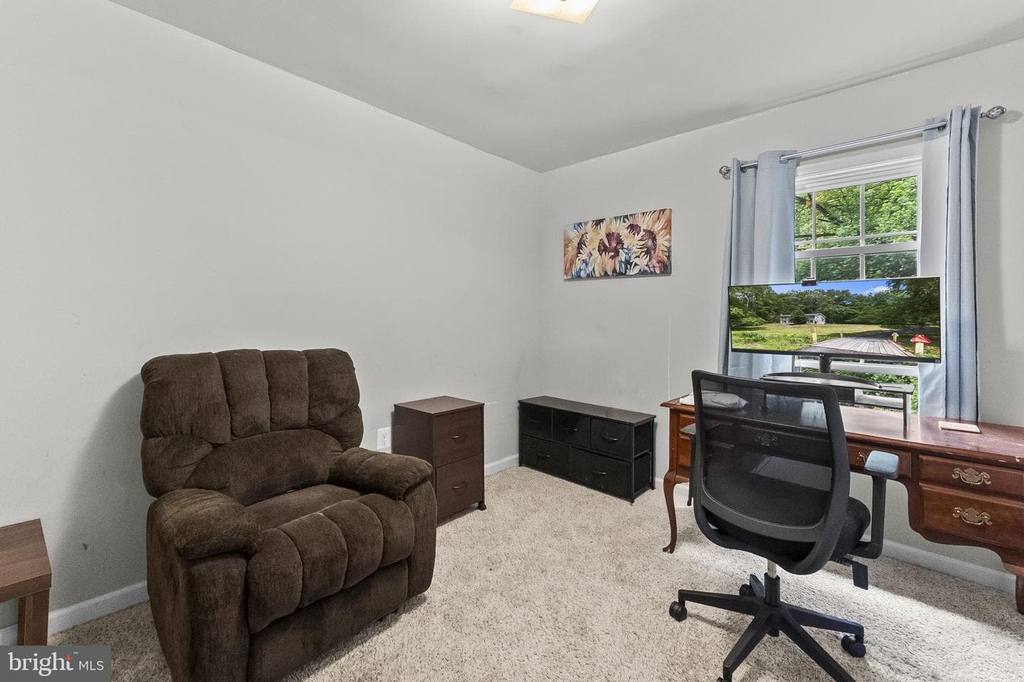 8505 Warren Drive photo 17