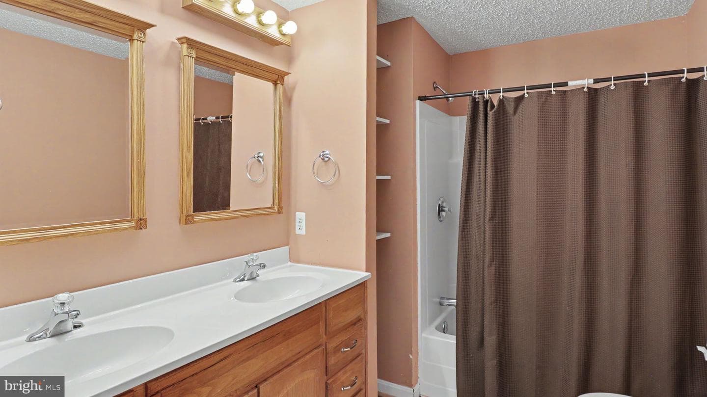 101 Powhatan Court photo 53